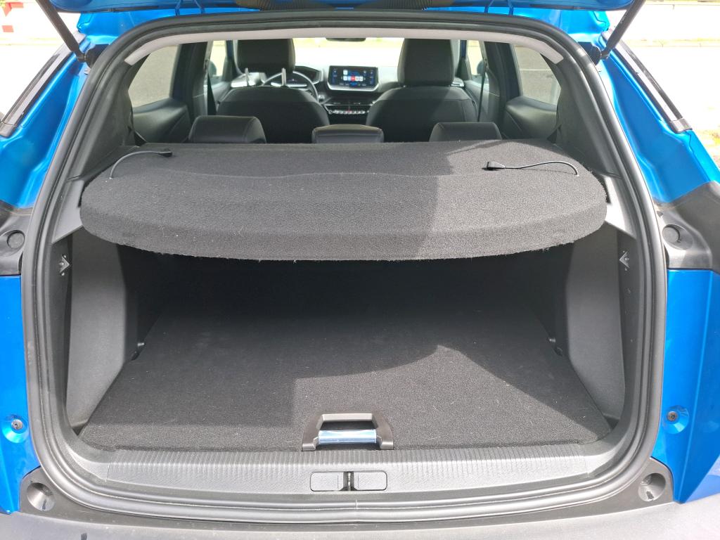 Peugeot 2008 BlueHDi 130 S&S EAT8 Allure Pack 2022