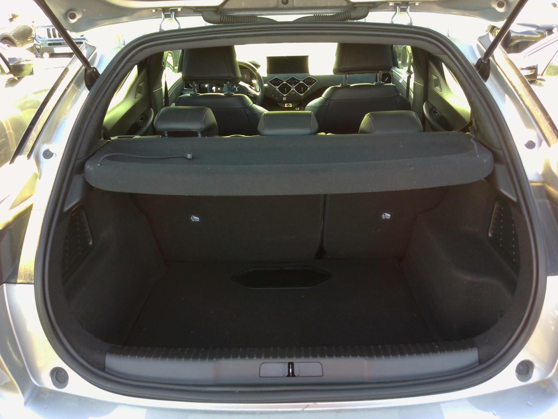 DS DS3 Crossback BlueHDi 130 EAT8 Rivoli 2022