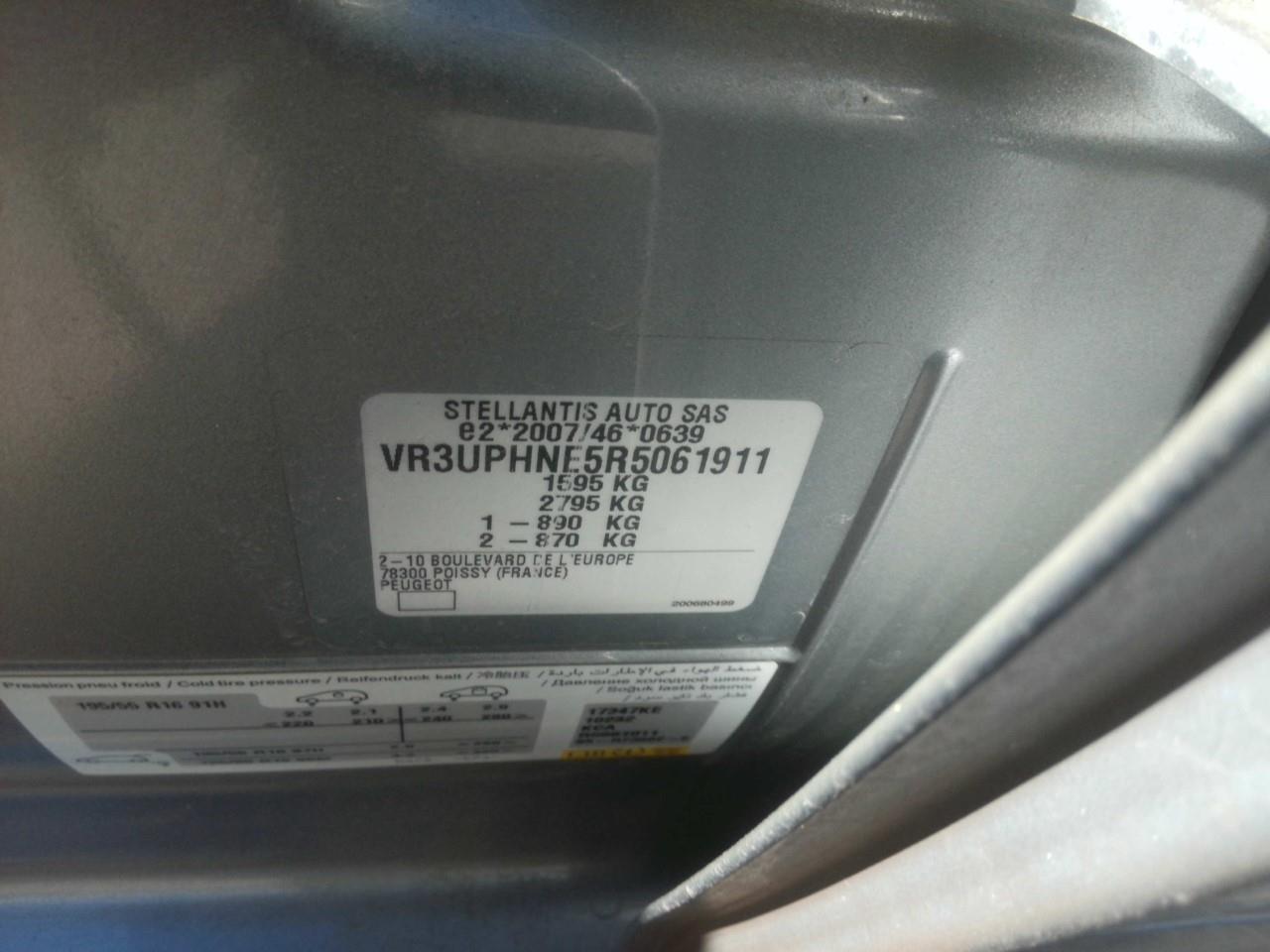 Foto Peugeot 208 10
