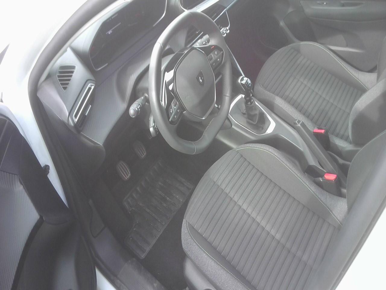 Foto Peugeot 208 4
