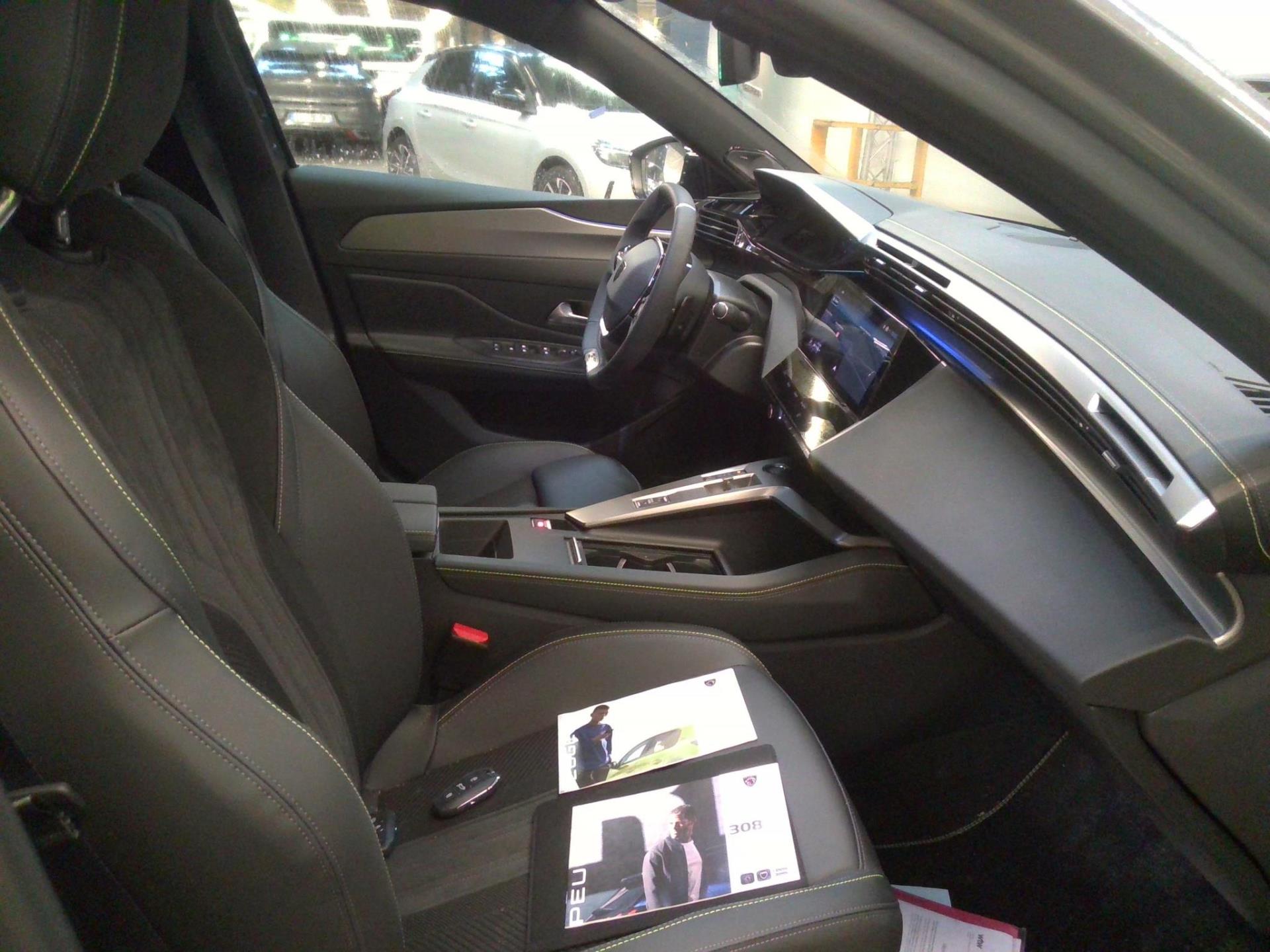 Peugeot 308 SW PHEV 225 e-EAT8 GT 2024