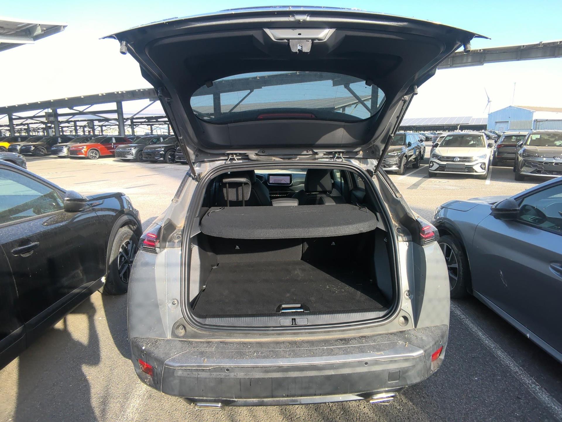 Peugeot 2008 PureTech 130 S&S EAT8 GT 2023