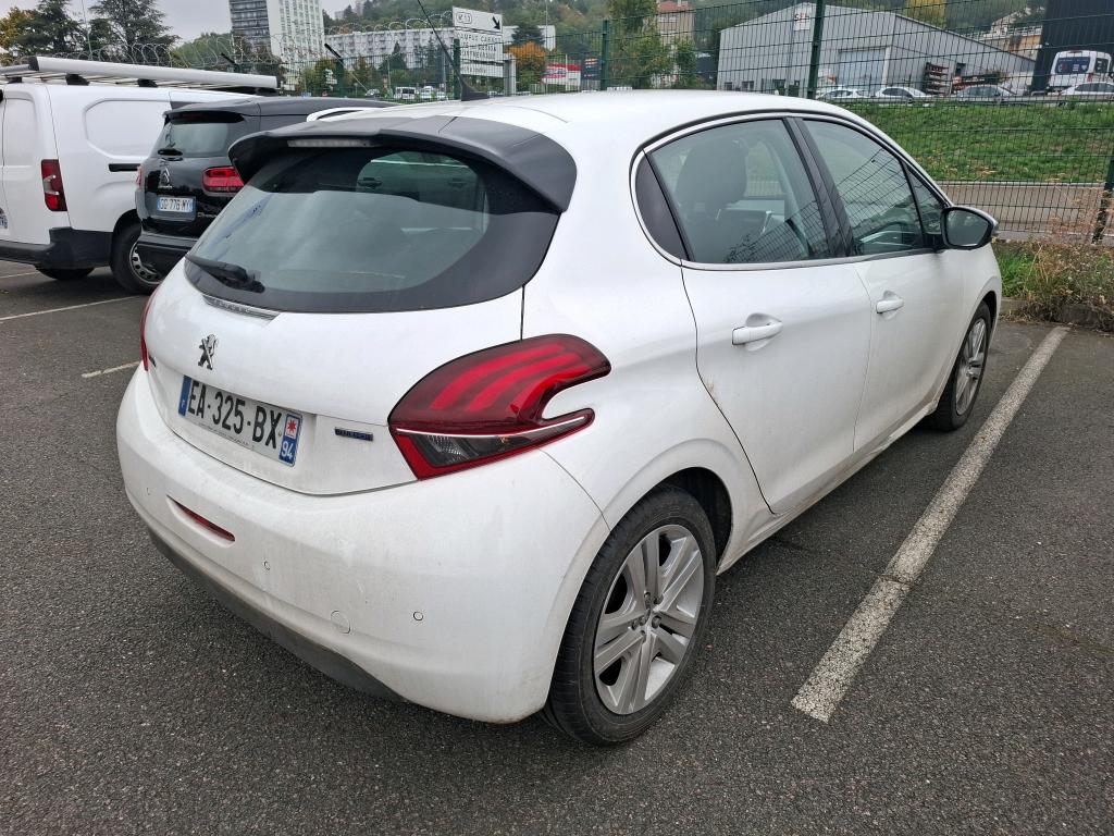 Peugeot 208 1.6 BlueHDi 75ch S&S BVM5 Allure Business 2016