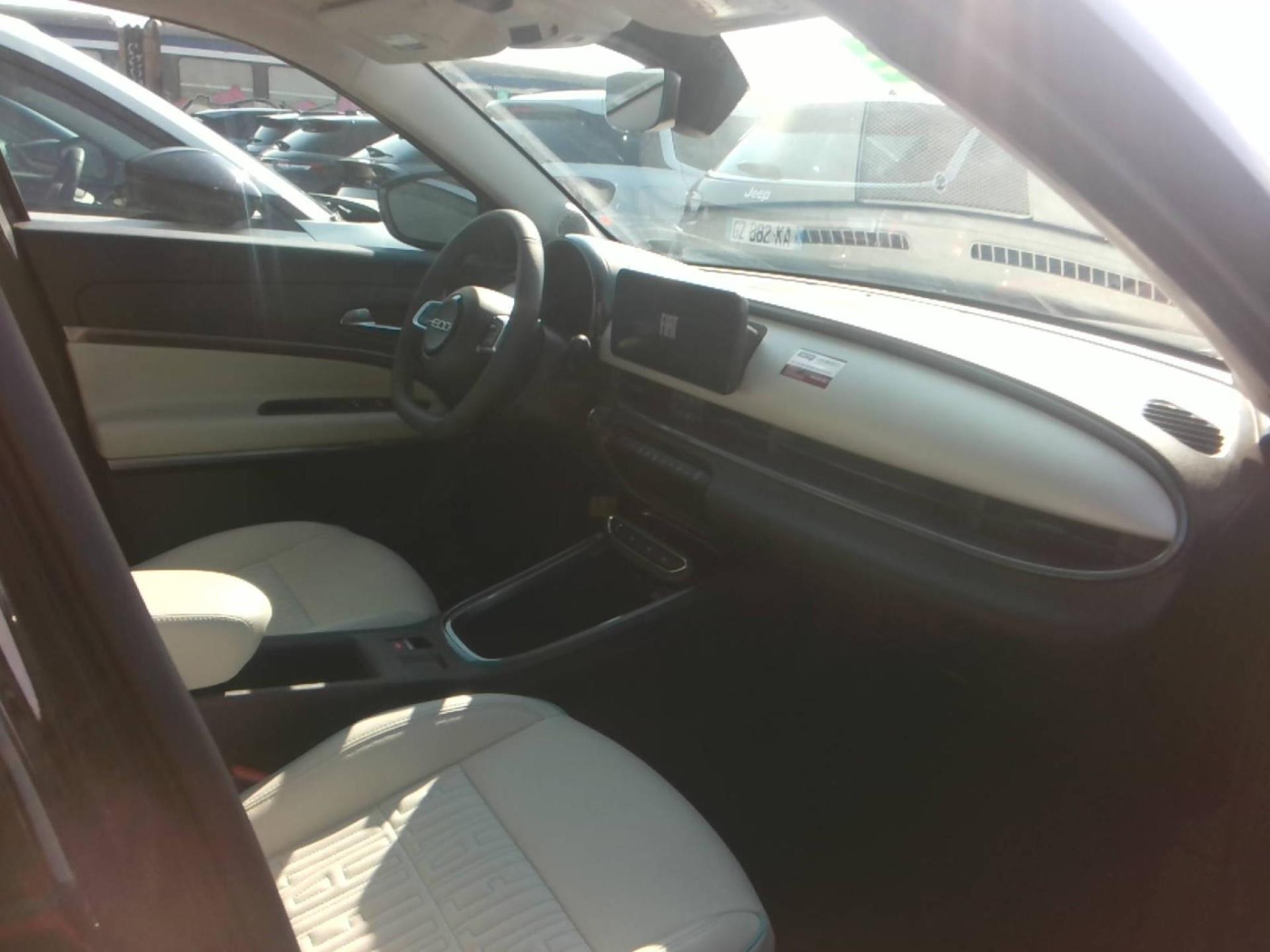 FIAT 600 1.2 Hybrid 100ch DCT6 La Prima 2025
