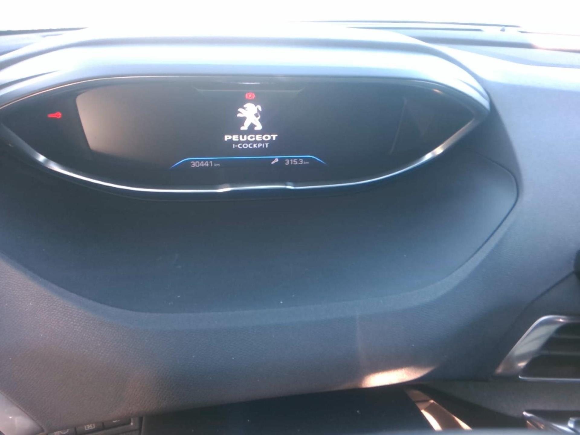 Peugeot 3008 Hybrid 225 e-EAT8 GT 2022