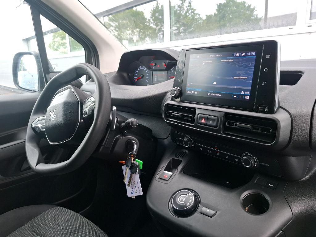 Peugeot PARTNER FOURGON LONG 950 KG BLUEHDI 130 S&S EAT8 ASPHALT 2021