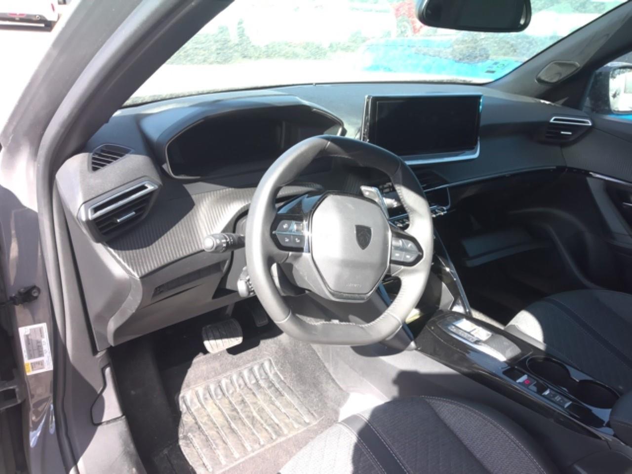Foto Peugeot 2008 6