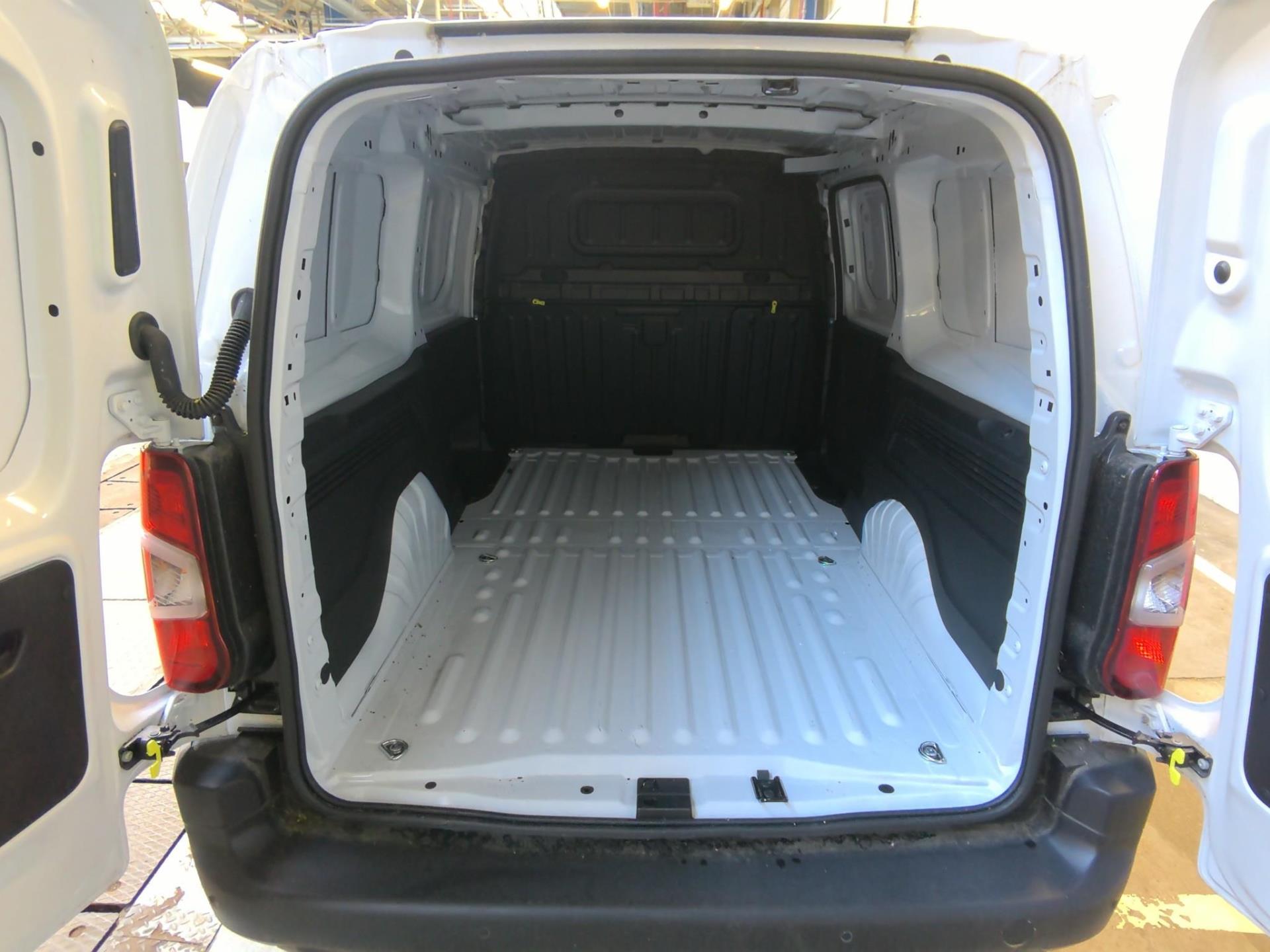 Peugeot E-PARTNER FOURGON XL 750 KG 136 CH BATTERIE 50 KWH  2023