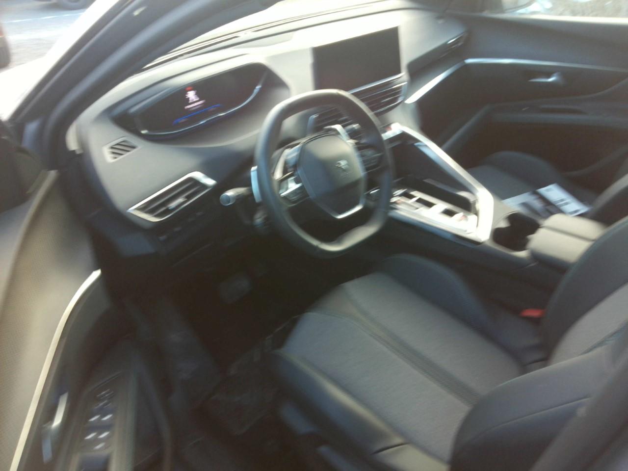 Foto Peugeot 3008 Plug-in Hybrid 3