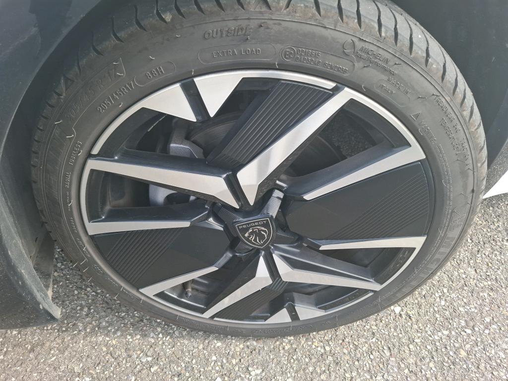 Peugeot 208 Hybrid 136 e-DCS6 GT 2025