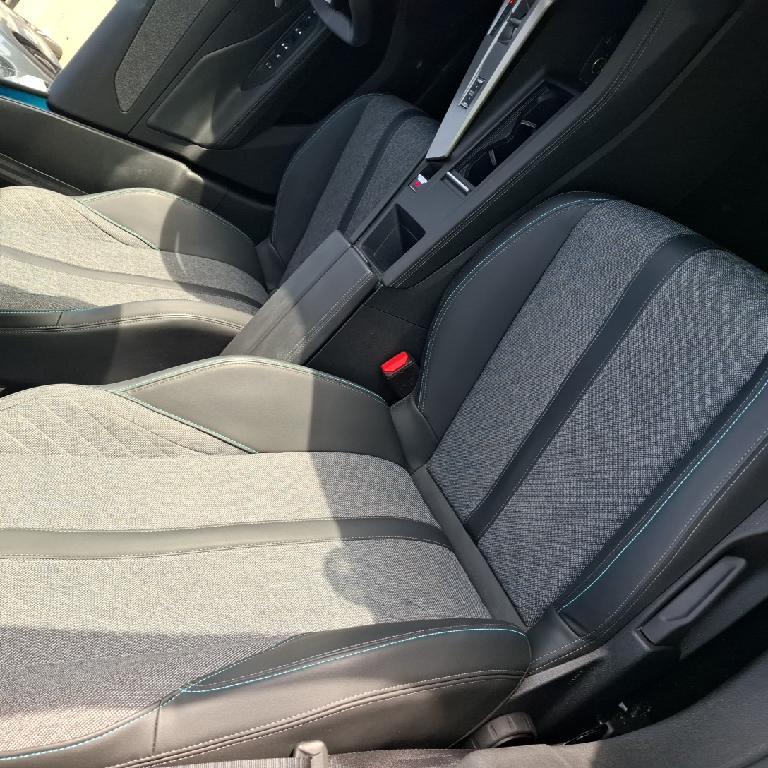 Foto Peugeot 408 11