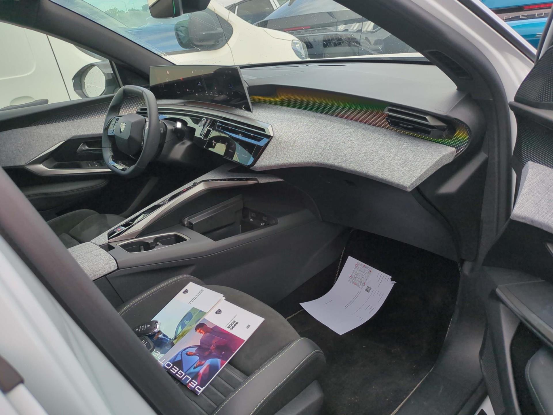 Peugeot 3008 Hybrid 145 e-DCS6 GT 2025
