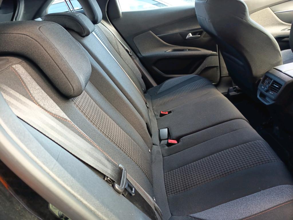 Peugeot 3008 BlueHDi 130ch S&S EAT8 Active Pack 2022