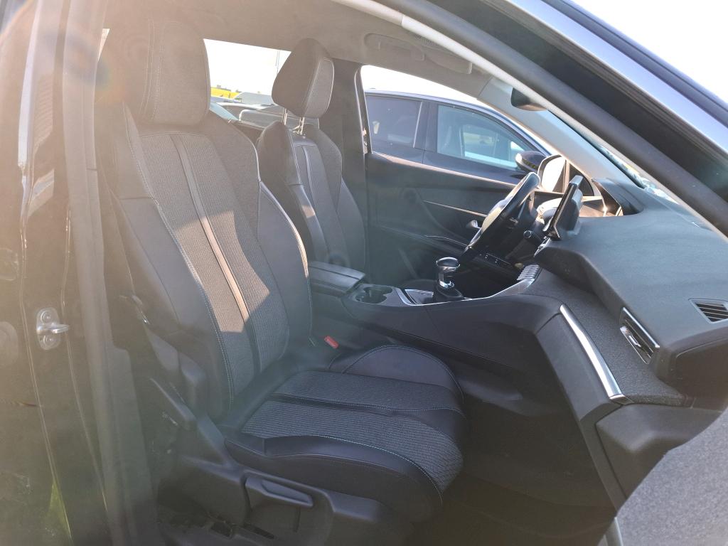 Peugeot 5008 BlueHDi 130ch S&S BVM6 Allure Pack 2021