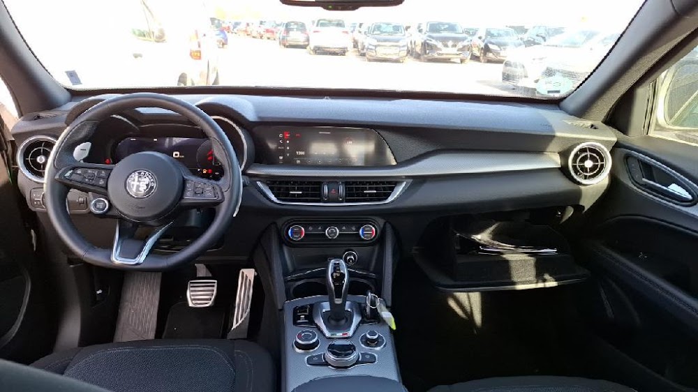 Foto Alfa Romeo Stelvio 12