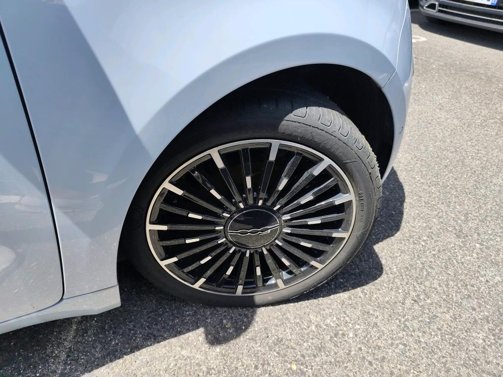 FIAT 500C e 118 ch La Prima 2023