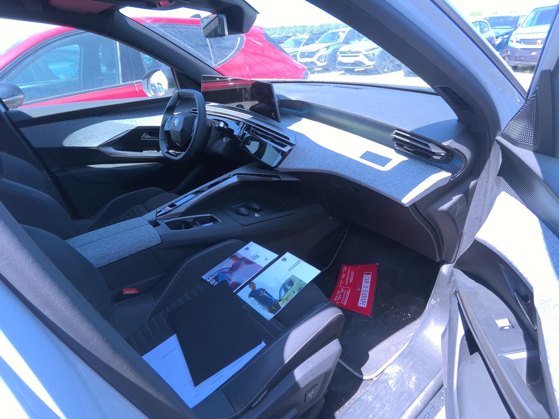 Peugeot 3008 Hybrid 136 e-DCS6 GT 2025