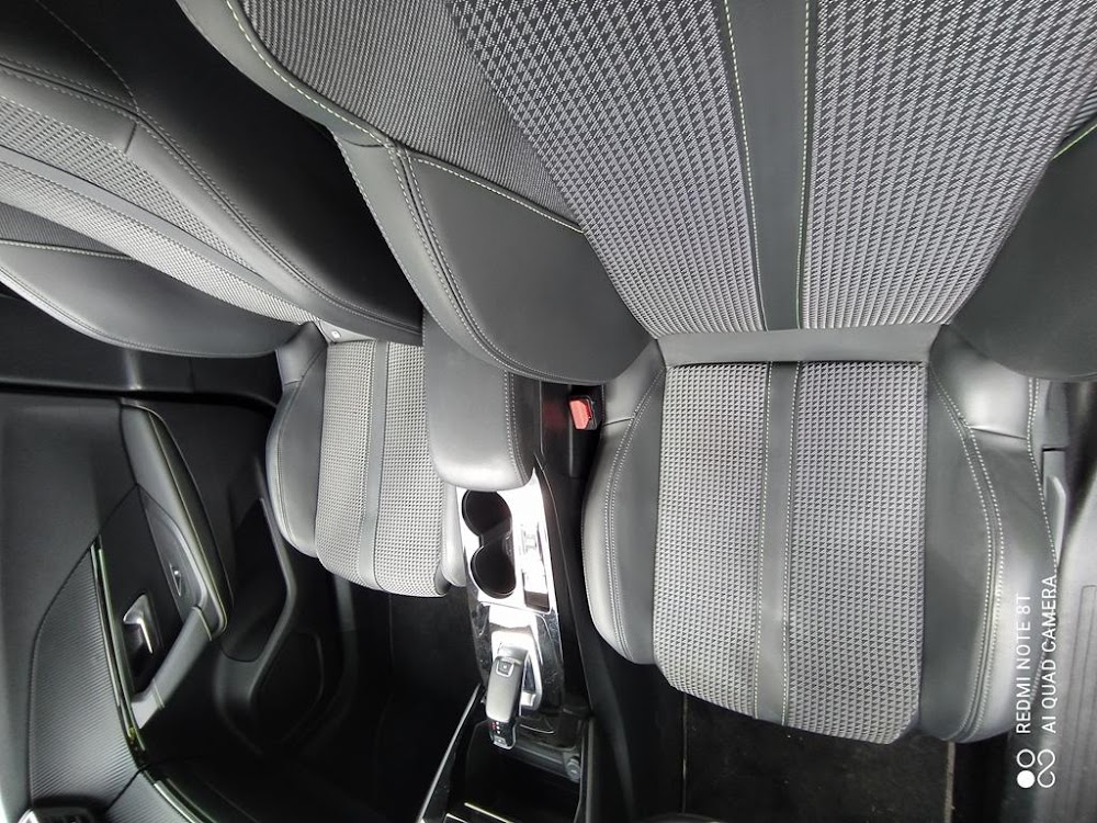 Foto Peugeot 2008 11