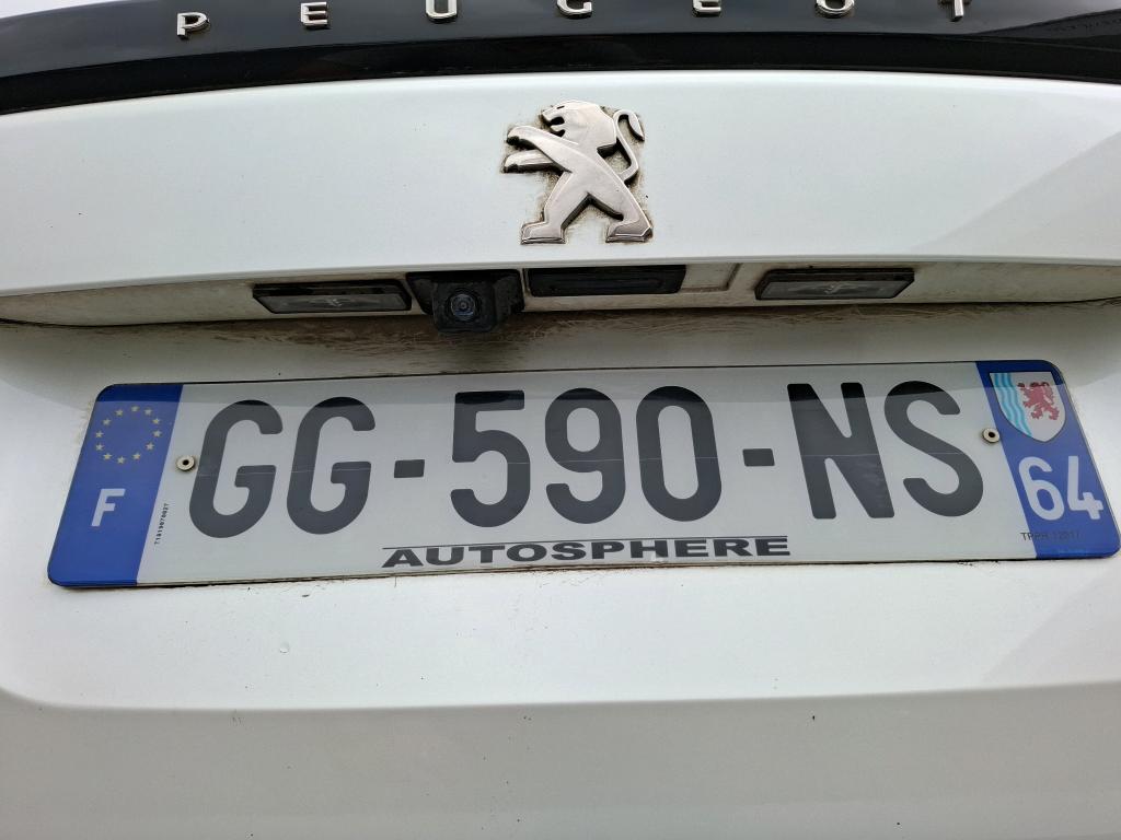 Peugeot 2008 BlueHDi 130 S&S EAT8 Allure 2022