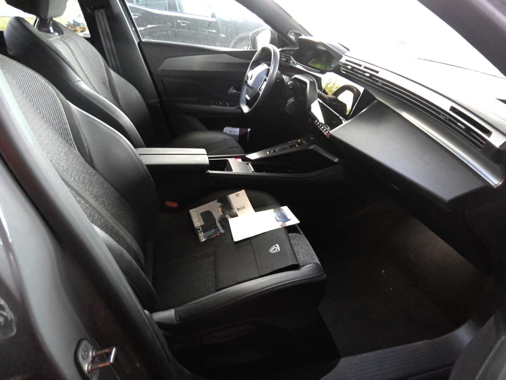 Peugeot 308 PHEV 225 e-EAT8 GT 2024