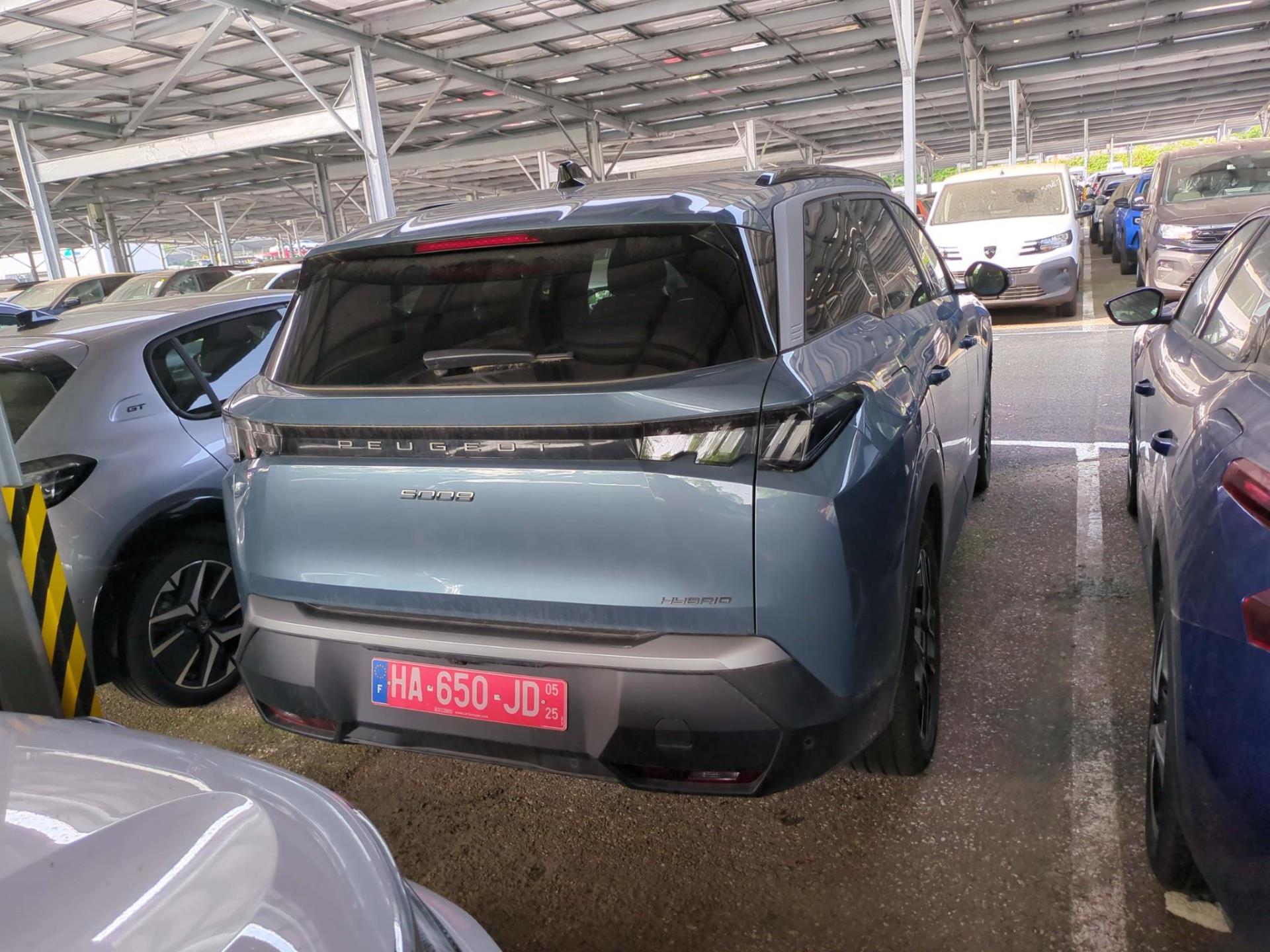 Peugeot 5008 Hybrid 136 e-DCS6 Allure 2024