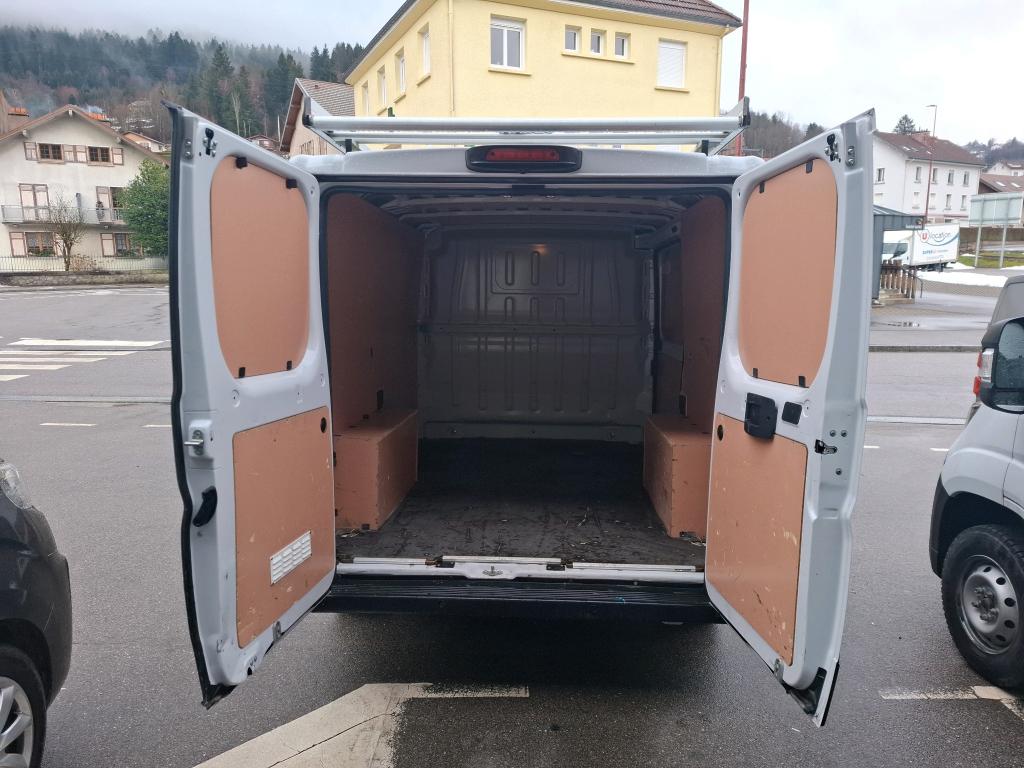 Peugeot BOXER TOLE 330 L1H1 BLUEHDI 120 S&S ASPHALT 2021