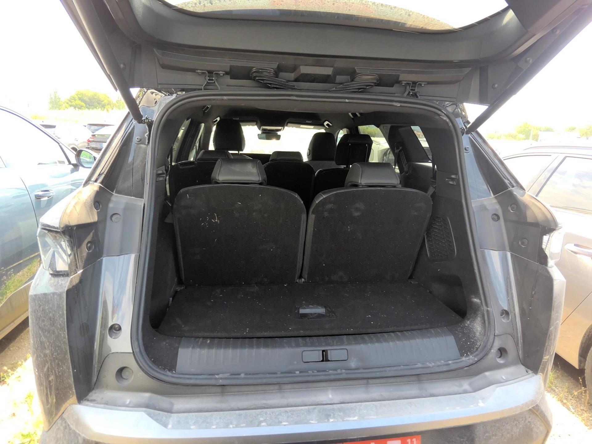 Peugeot 5008 Hybrid 145 e-DCS6 GT 2025