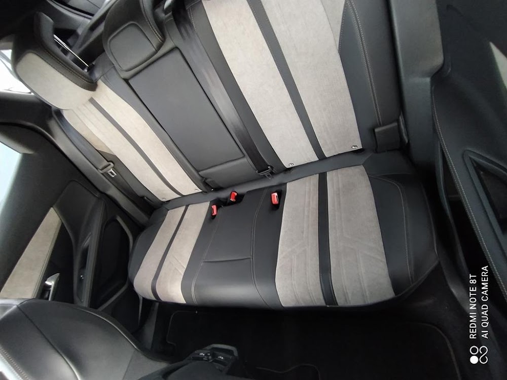 Foto Peugeot 3008 Hybrid 10