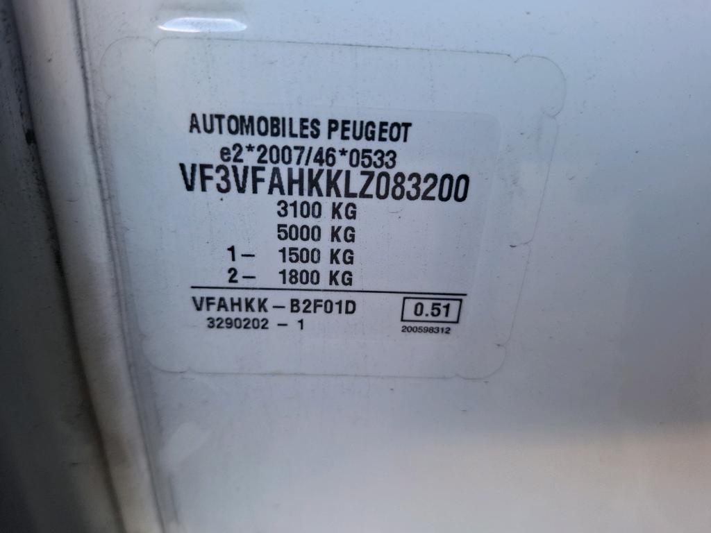 Peugeot EXPERT FGN TOLE STANDARD 2.0  BLUEHDI 120 S&S BVM6 PREMIUM 2020