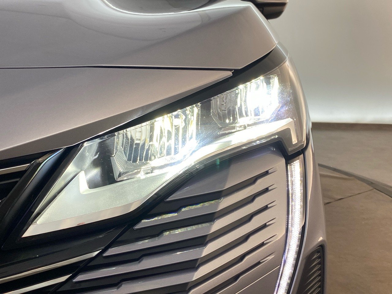 Peugeot 5008 BlueHDi 130ch S&S EAT8 Allure Pack 2024