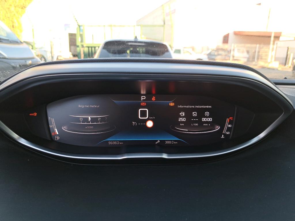 Peugeot 3008 PureTech 130ch S&S EAT8 Active Pack 2022
