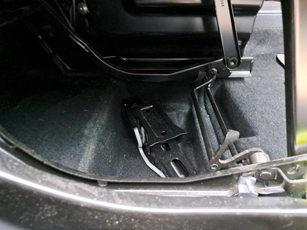 Peugeot PARTNER FOURGON STANDARD 650 KG BLUEHDI 100 S&S BVM5 ASPHALT 2021