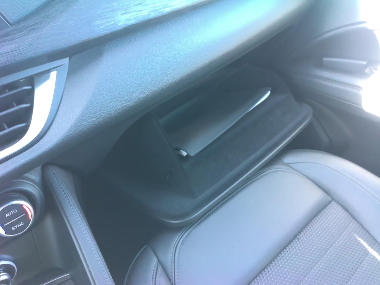 Foto Alfa Romeo Stelvio 9