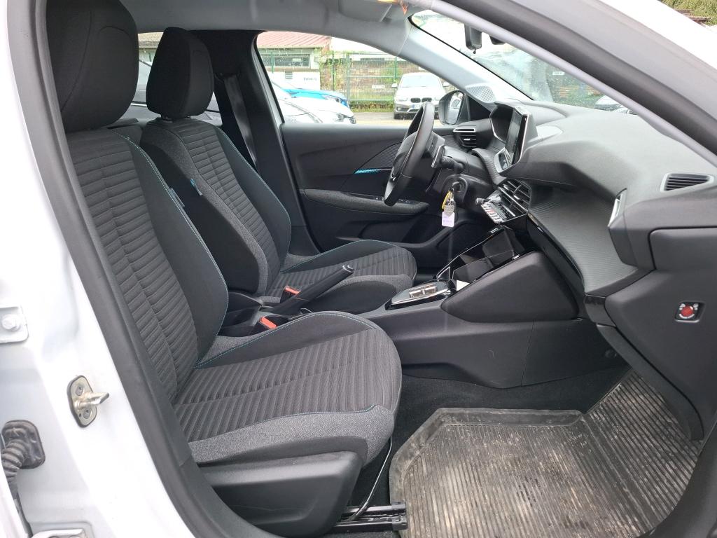 Peugeot 208 PureTech 100 S&S EAT8 Style 2023
