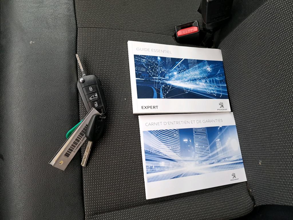 Peugeot EXPERT FGN TOLE STANDARD 2.0  BLUEHDI 120 S&S BVM6 PREMIUM 2018