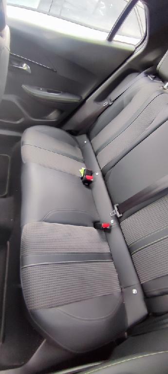 Foto Peugeot 2008 10
