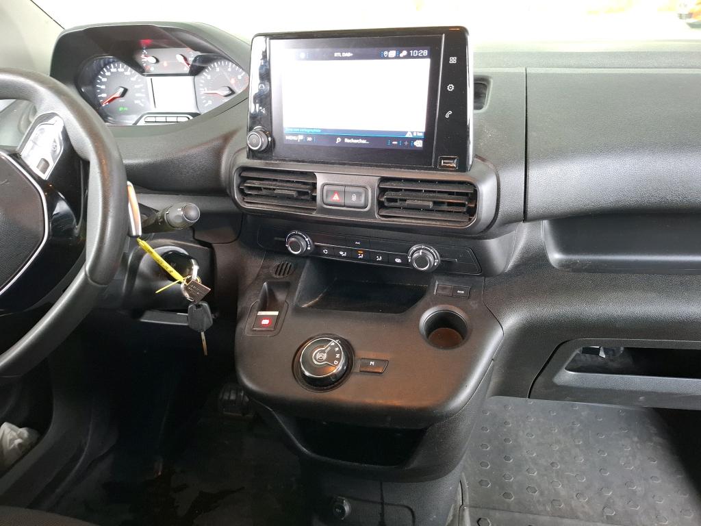 Peugeot PARTNER FOURGON STANDARD 650 KG BLUEHDI 130 S&S EAT8 PREMIUM 2021