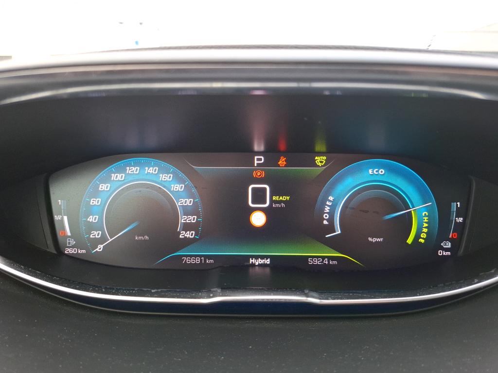 Peugeot 3008 Hybrid 225 e-EAT8 Roadtrip 2022