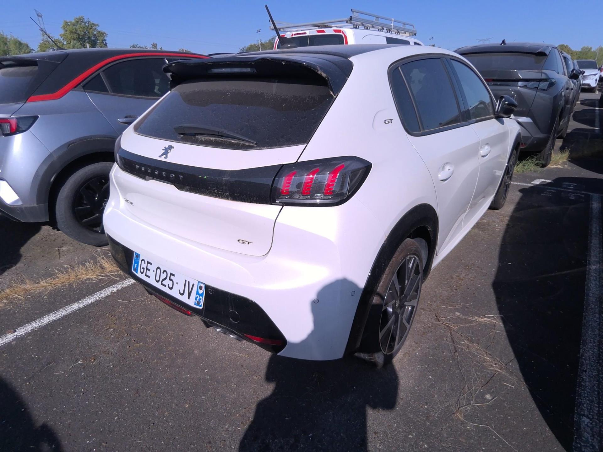Peugeot 208 PureTech 130 S&S EAT8 GT 2022