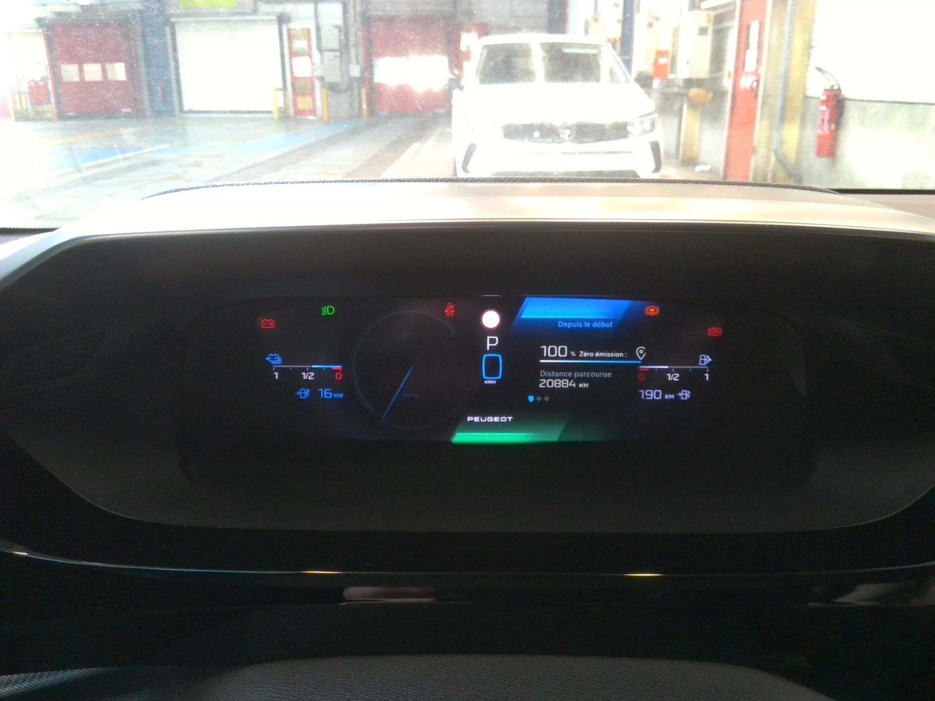 Peugeot 408 PHEV 180 e-EAT8 GT 2023