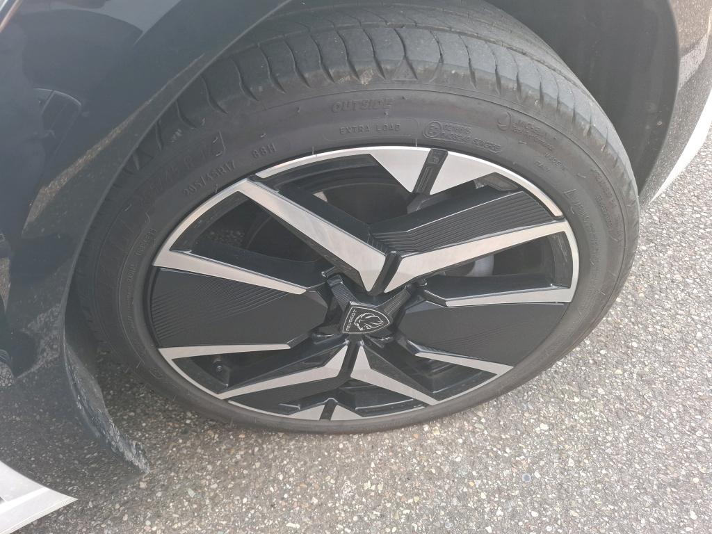 Peugeot 208 Hybrid 136 e-DCS6 GT 2025