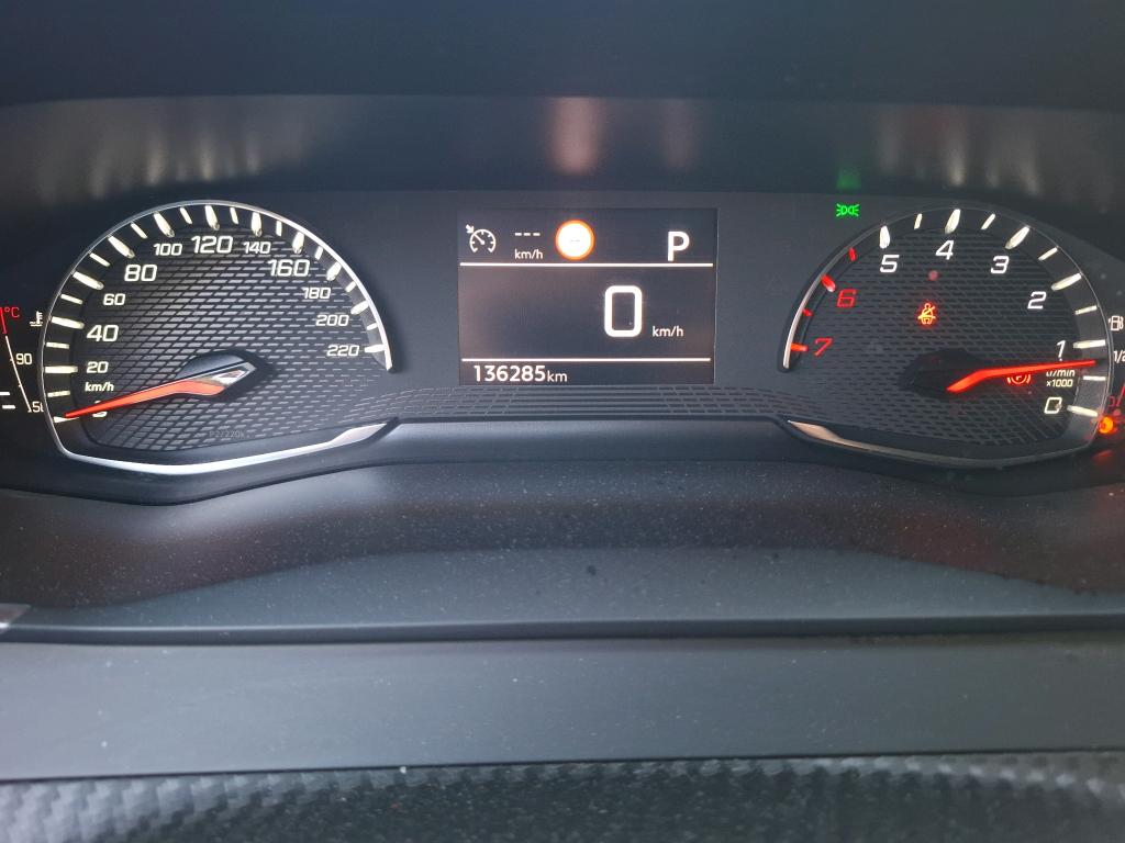Peugeot 2008 PureTech 130 S&S EAT8 Style 2021