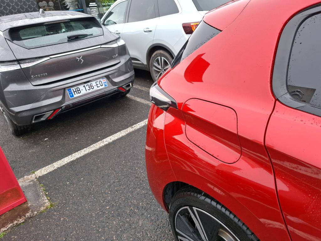 Peugeot 308 Hybrid 136 e-DCS6 GT 2024