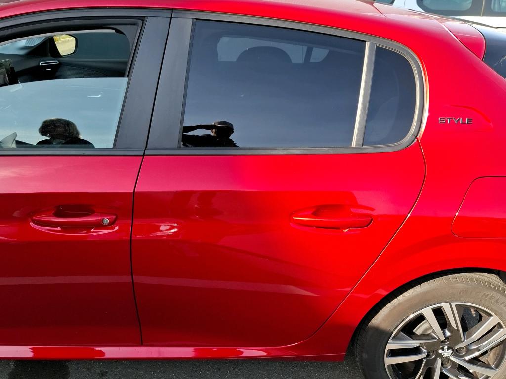 Peugeot 208 PureTech 100 S&S BVM6 Style 2023