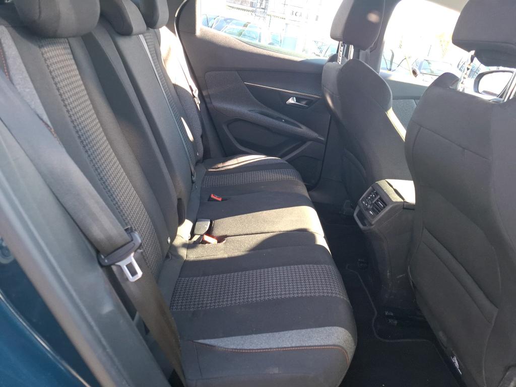 Peugeot 3008 BlueHDi 130ch S&S EAT8 Active Pack 2023