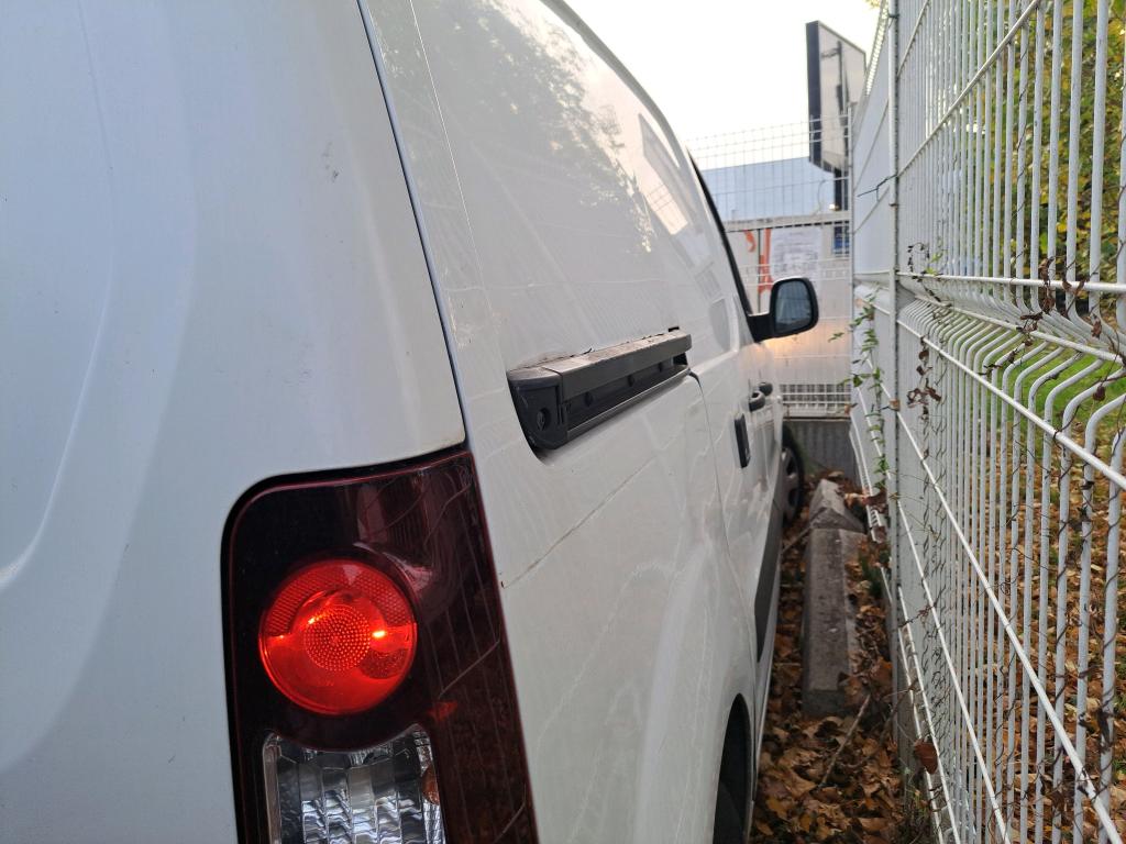 Peugeot PARTNER FOURGON STANDARD 1.6 BLUEHDI 75 BVM5 PREMIUM PACK 2018