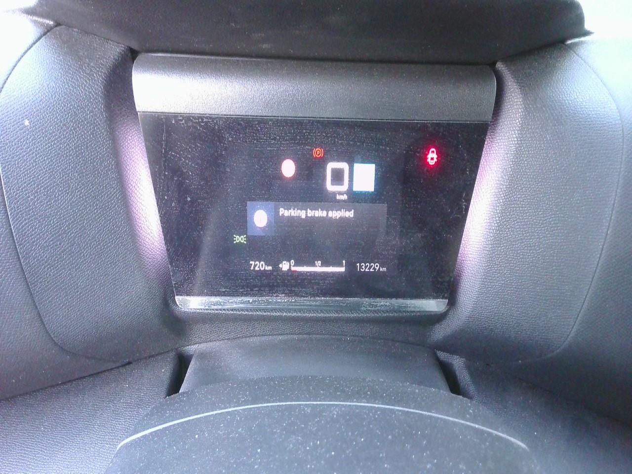 Foto Citroën C4 X 5