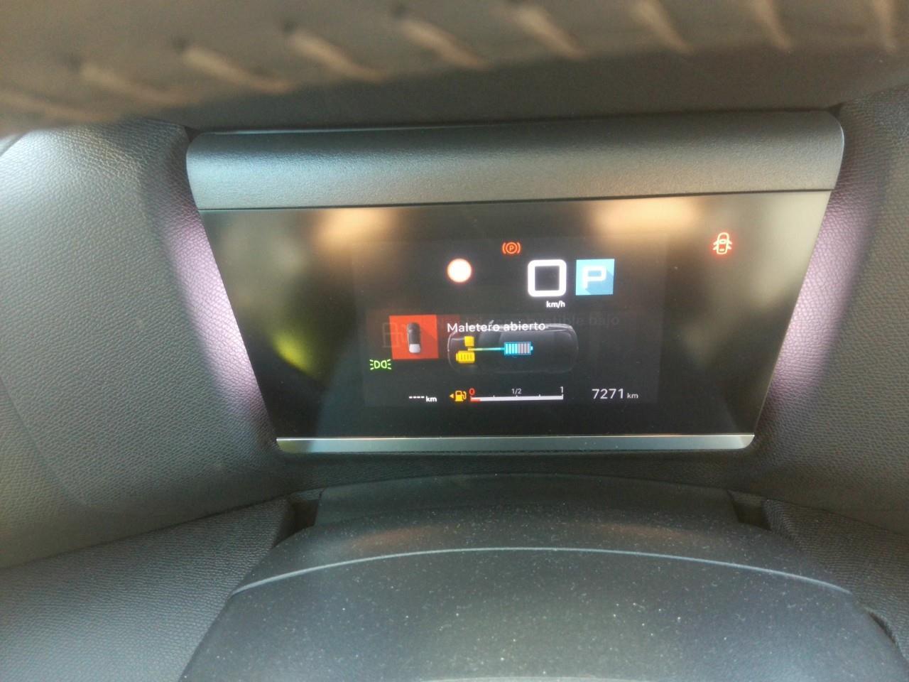 Foto Citroën C4 X 6