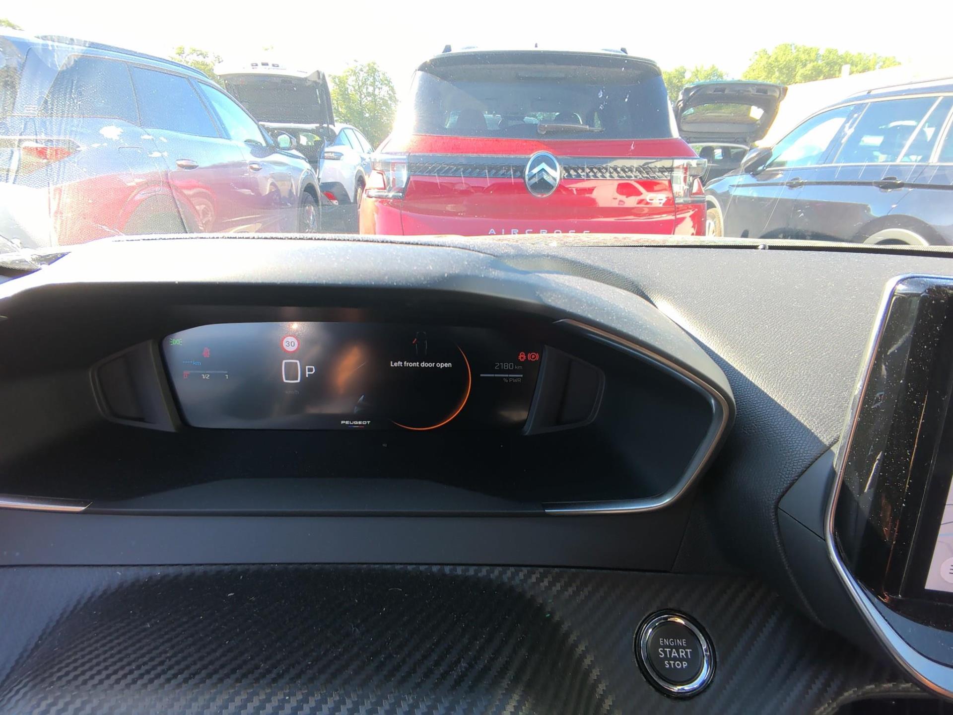 Peugeot 2008 Hybrid 145 ch e-DCS6 Allure 2026