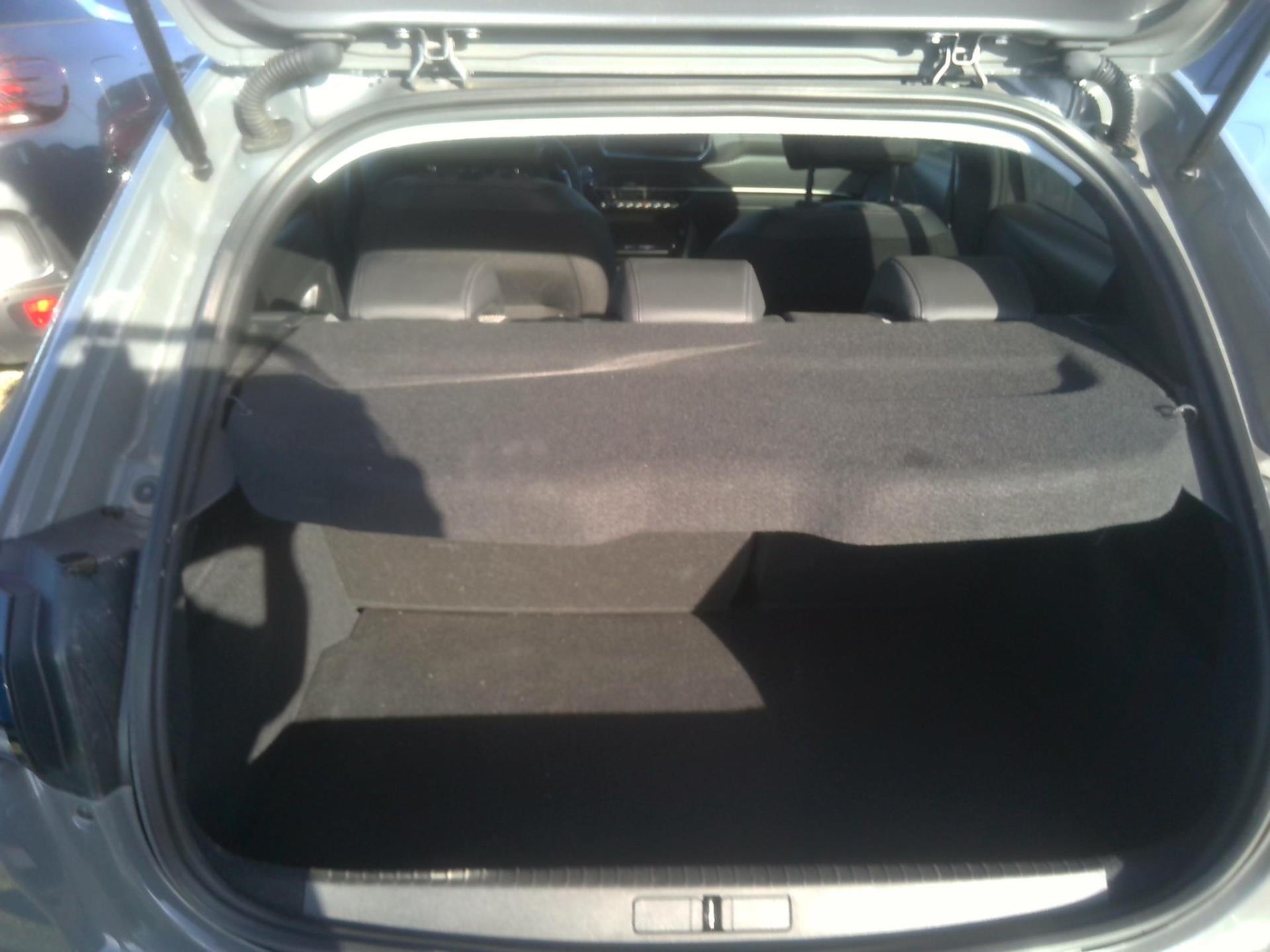 Peugeot 208 Hybrid 100 e-DCS6 Allure 2024
